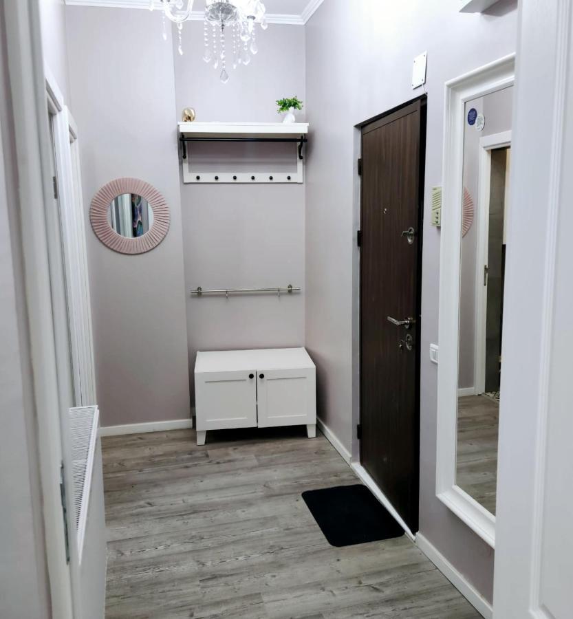Chic Studio Old City Center - Ivo19 Bukarest Kültér fotó